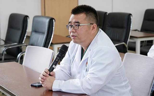 四川结石病医院特邀首都医科大学附属北京友谊医院田鸣教授开展专项培训(图6) 四川结石病医院特邀首都医科大学附属北京友谊医院田鸣教授开展专项培训(图6)